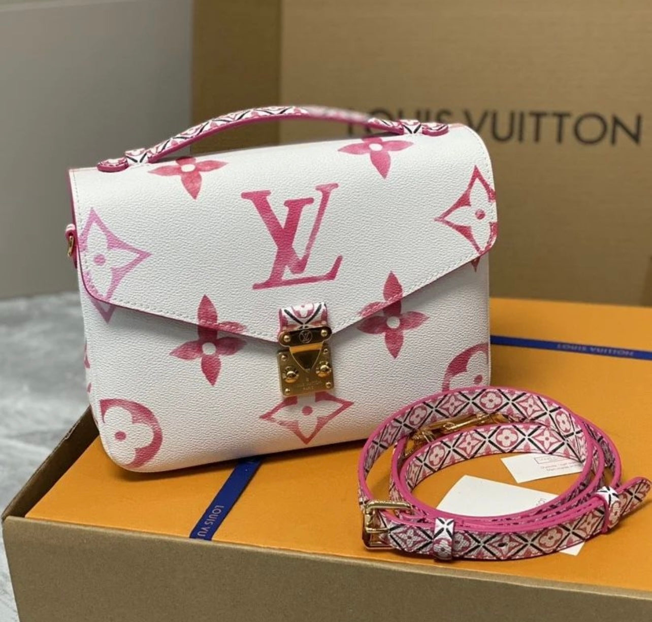 Pochette Metis
