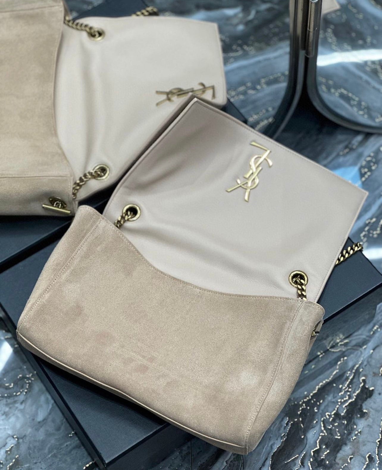 Kate Reversible Chain Bag