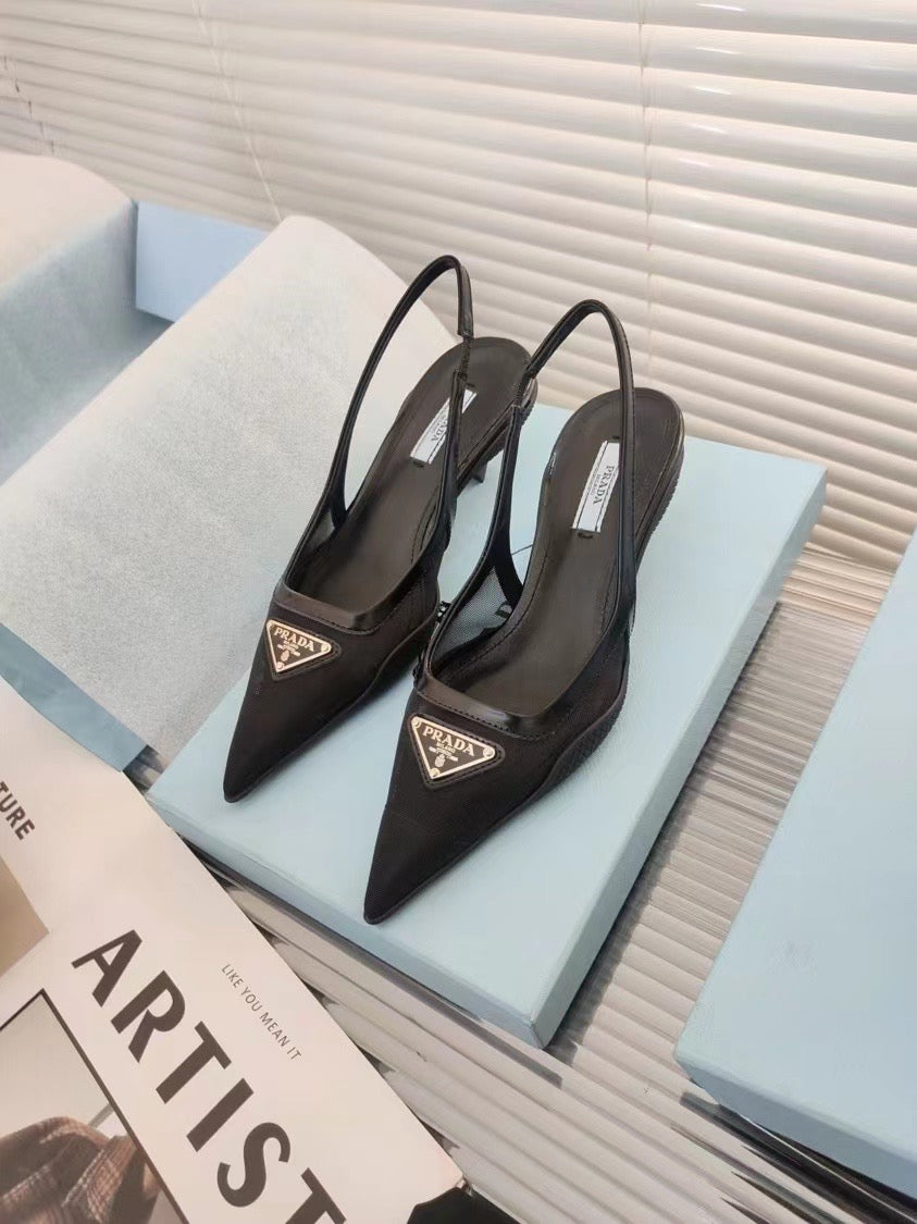 Logo Mesh Pumps