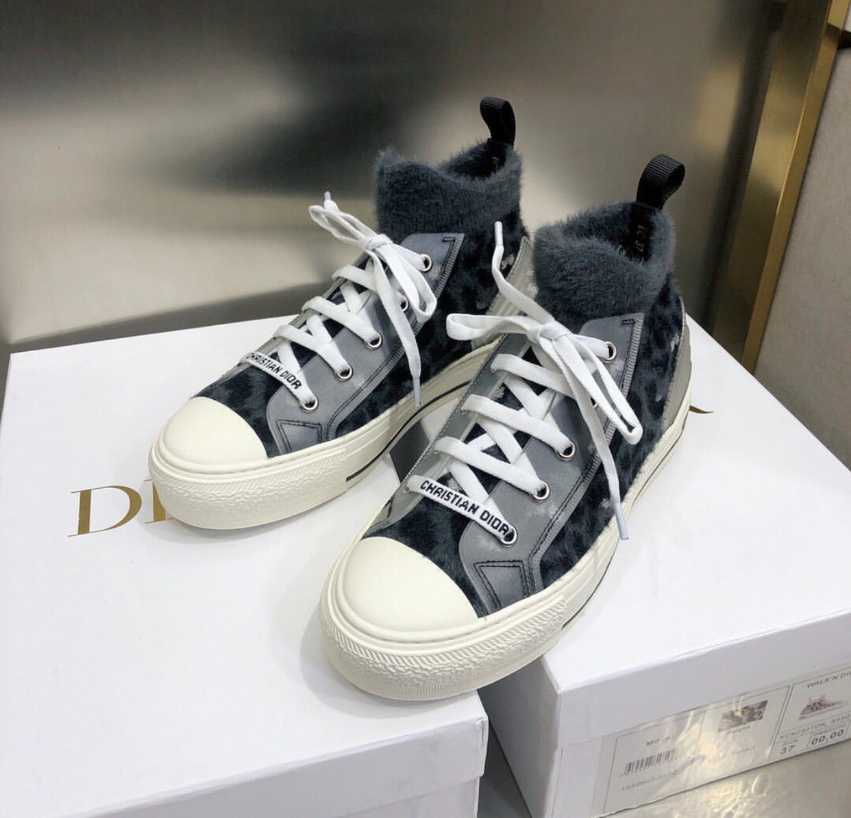 Walk n Dior
