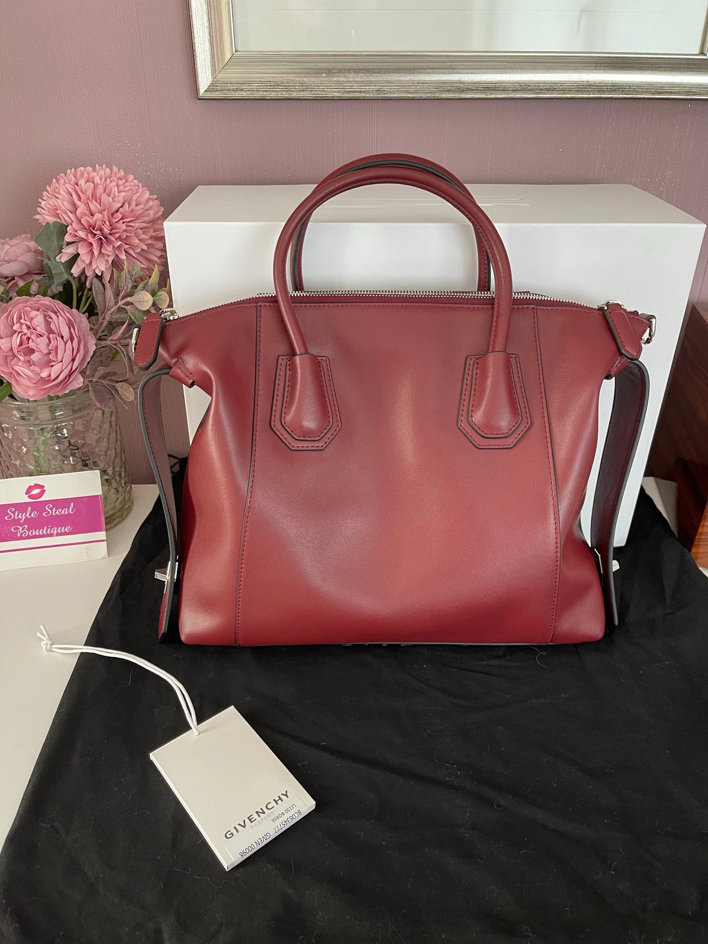 Antigona Soft Leather