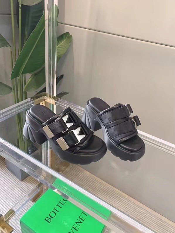 Flash Sandals