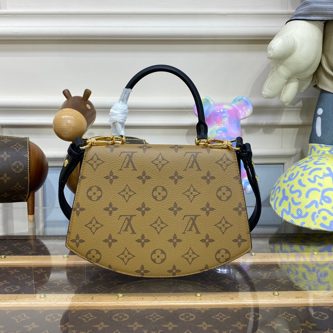 Tilsitt Bag